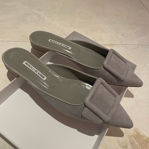 Manolo Blahnik - Grey 39 (9) - Maysale Suede Flats - Picture 5 of 6